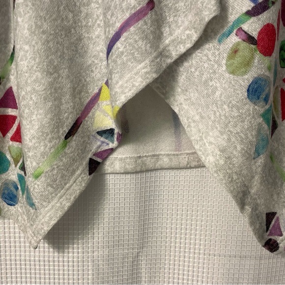 Spring sweater - Picture 4 of 10